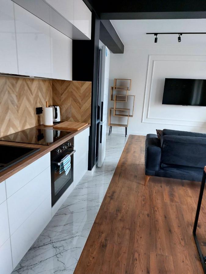 Katerina - Mona Luxury Apartments Лемборк Экстерьер фото