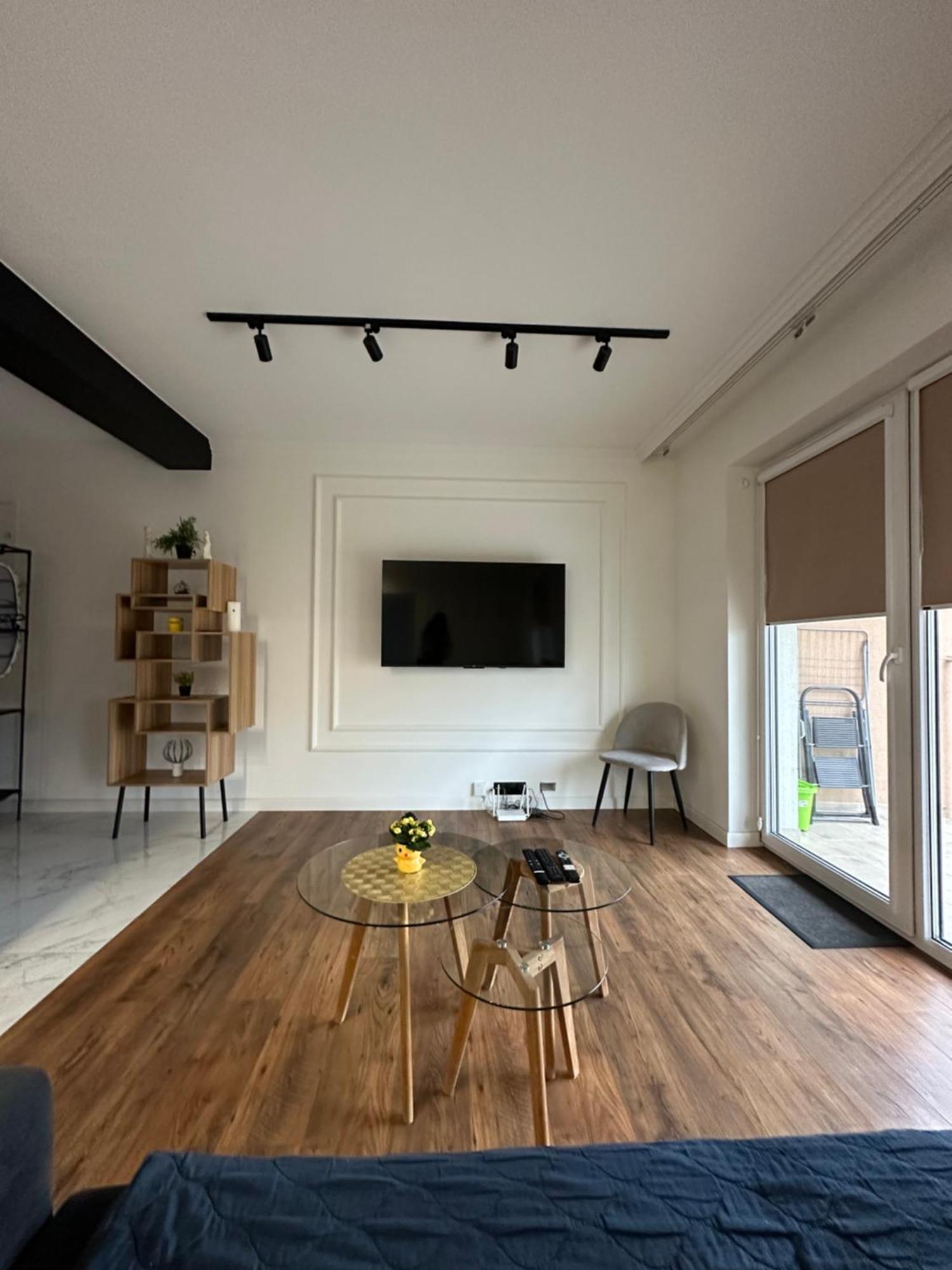 Katerina - Mona Luxury Apartments Лемборк Экстерьер фото