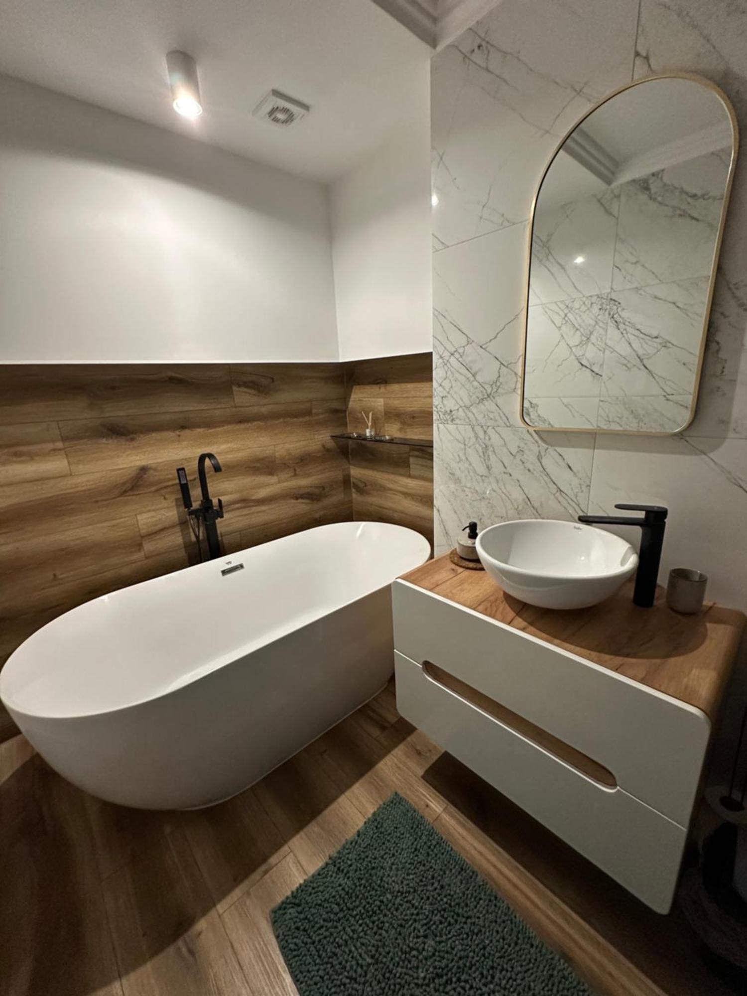 Katerina - Mona Luxury Apartments Лемборк Экстерьер фото